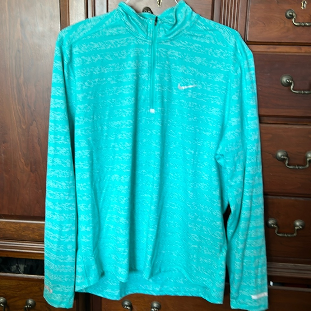 Nike running 1/2 zip super comfortable